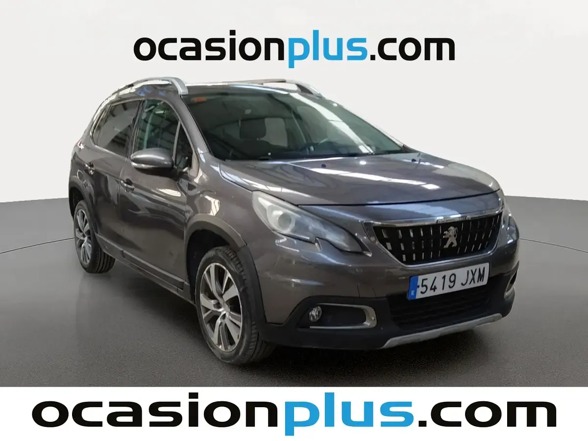 Usado Peugeot 2008 Allure 120 CV (88 kW) 2017 Gris plata SUV