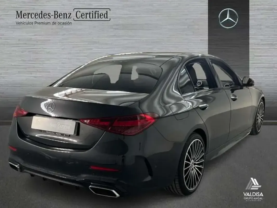 Usado Mercedes C200 AMG line 163 CV (119 kW) 2022 Berlina