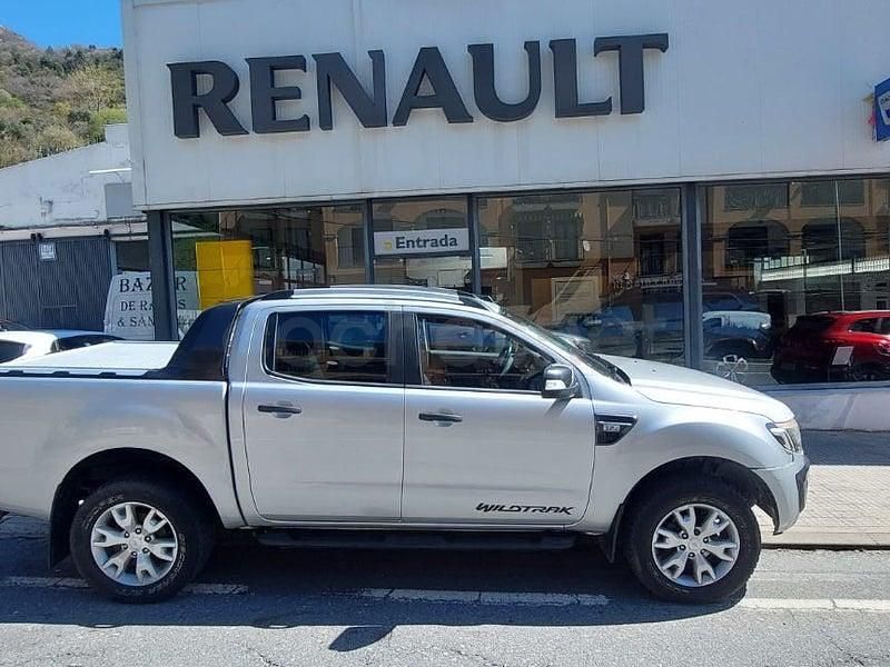 Usado Ford Ranger Wildtrack 200 CV (147 kW) 2015 Gris / plata Pickup/Camioneta