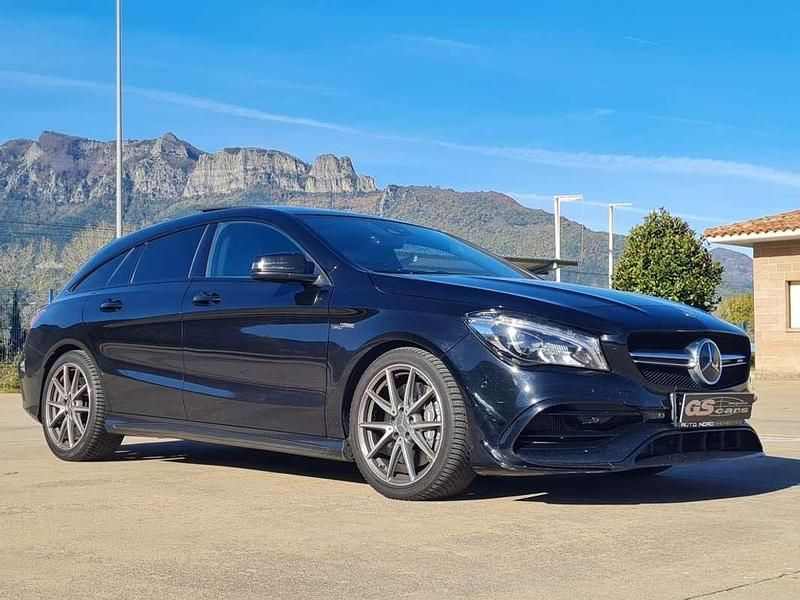 Usado Mercedes CLA45 AMG Shooting Brake AMG 381 CV (280 kW) 2018 Negro Familiar