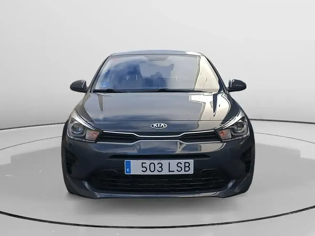 Usado Kia Rio 101 HP (74 kW) 2021 Cinzento Sedan