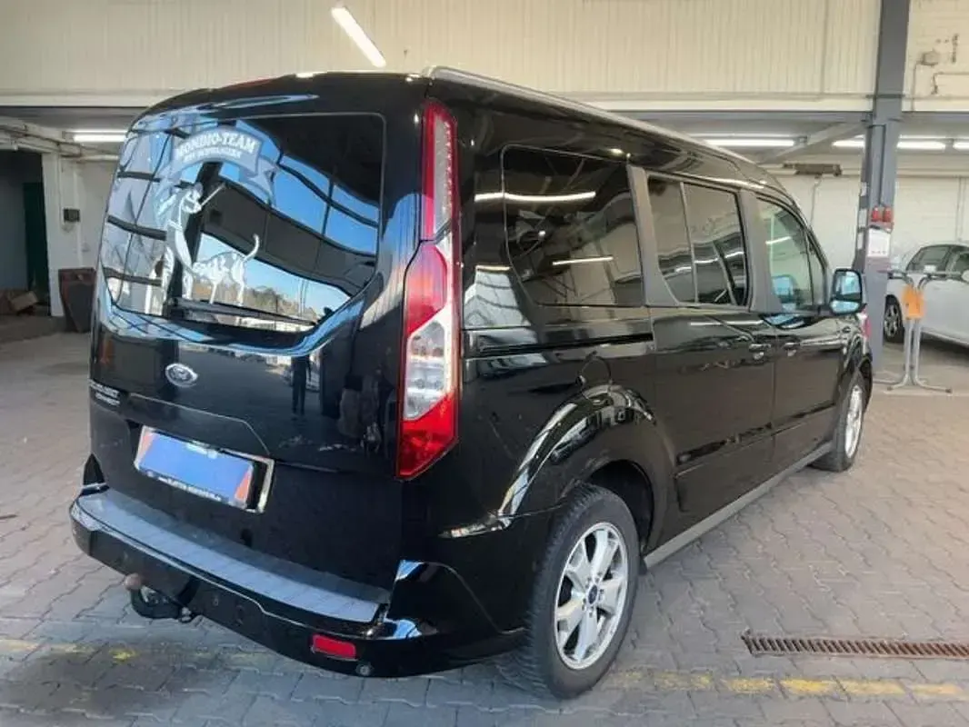 Usado Ford Transit Connect Titanium 120 CV (88 kW) 2016 Negro Monovolumen