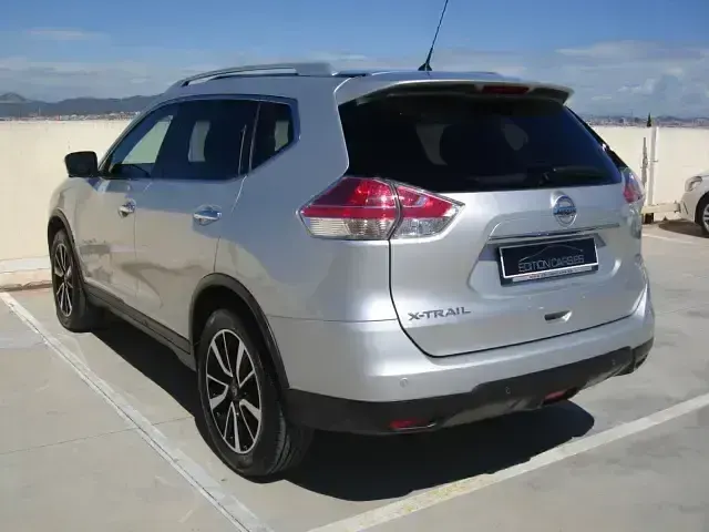 Usado Nissan X-Trail Tekna 177 CV (130 kW) 2017 Gris SUV