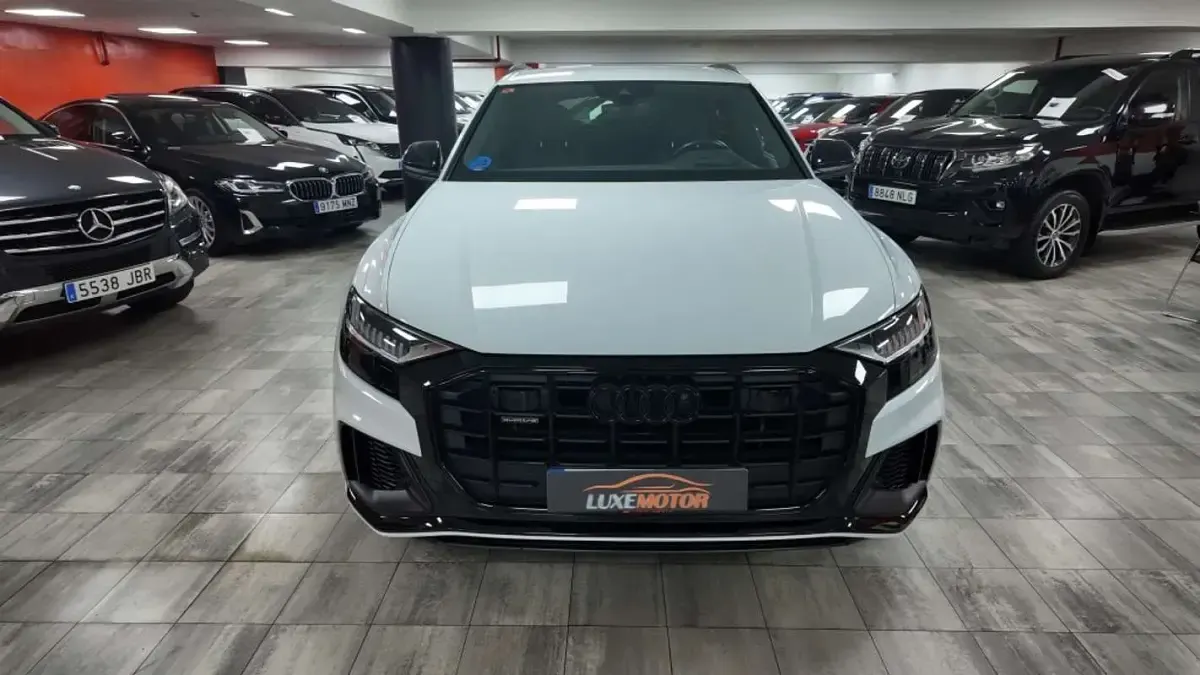 Usado Audi Q8 S-line plus 381 CV (280 kW) 2021 Blanco SUV