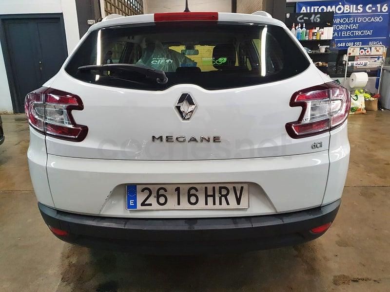 Usado Renault Mégane GrandTour Bose Edition 110 CV (80 kW) 2013 Blanco Familiar