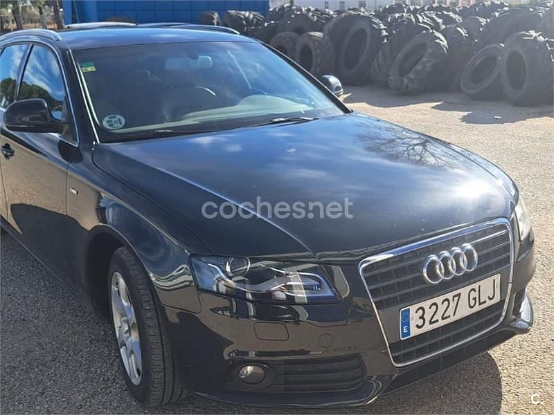 Usado Audi A4 Ambiente 143 CV (105 kW) 2009 Negro Familiar