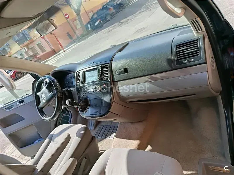 Usado VW Multivan Comfortline 130 CV (95 kW) 2004 Azul Monovolumen