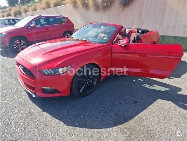 Usado Ford Mustang Convertible 314 CV (230 kW) 2018 Rojo Descapotable