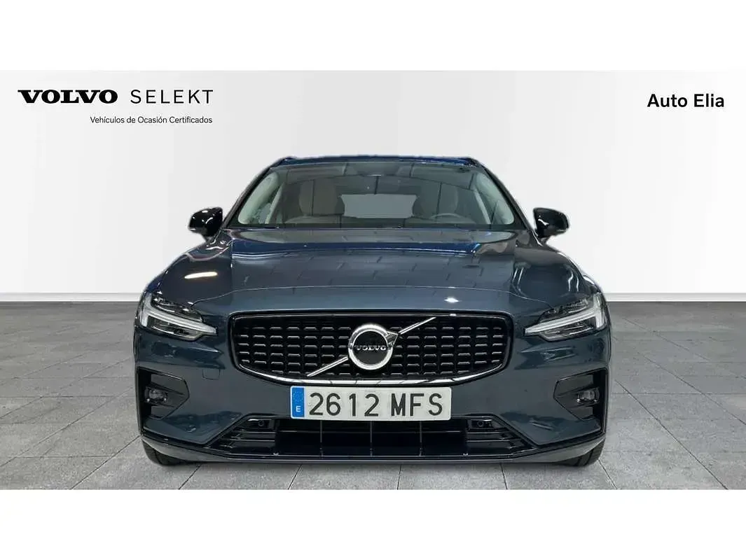 Usado Volvo V60 Plus 197 CV (144 kW) 2023 Azul Familiar