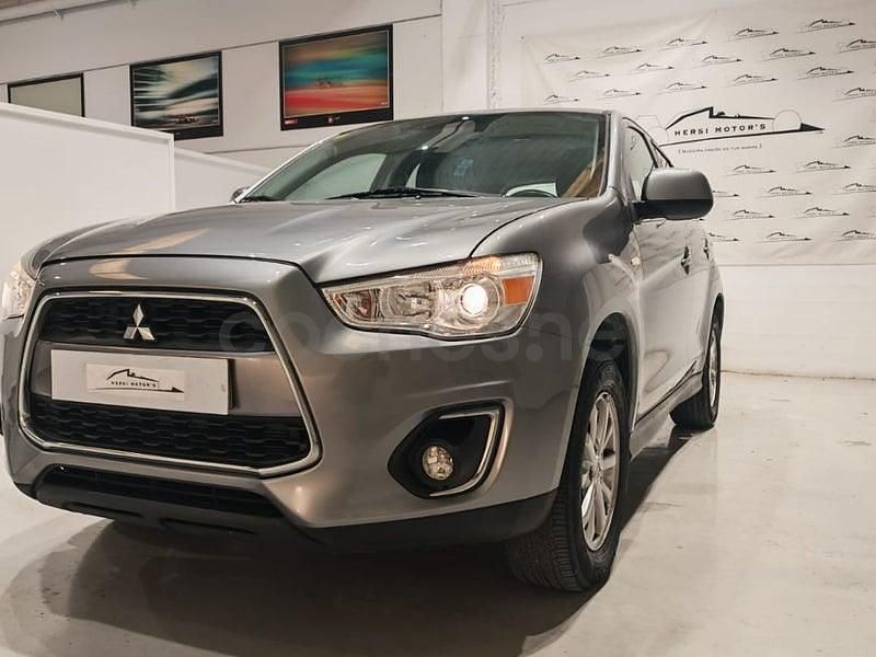 Usado Mitsubishi ASX Motion 117 CV (86 kW) 2013 Gris / plata SUV
