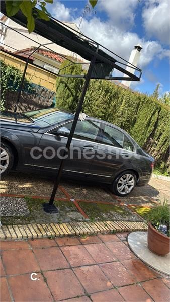 Usado Mercedes C220 Avantgarde 150 CV (110 kW) 2007 Gris / plata Berlina