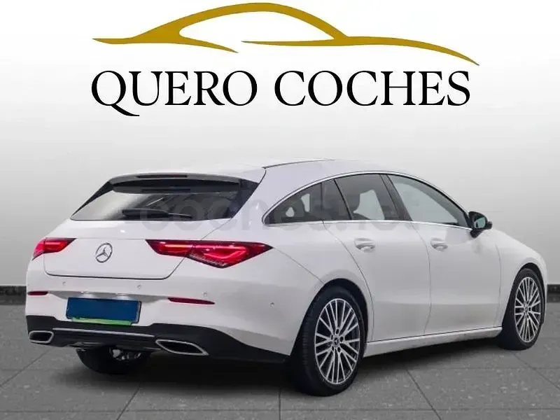 Usado Mercedes CLA220 Shooting Brake 190 CV (139 kW) 2021 Blanco Familiar