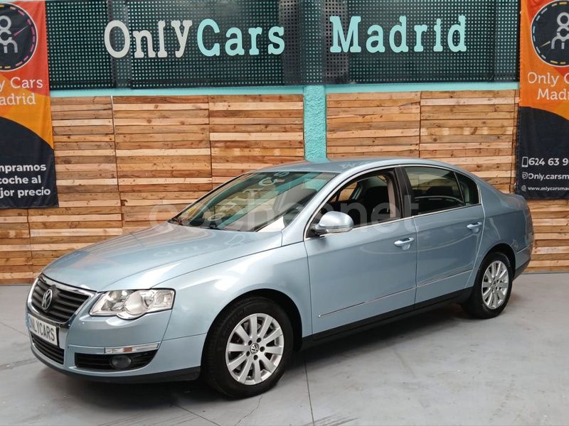 Beige Usado 2005 VW Passat Advance Berlina | 5490 € (Precio justo) - Imagen 1/4