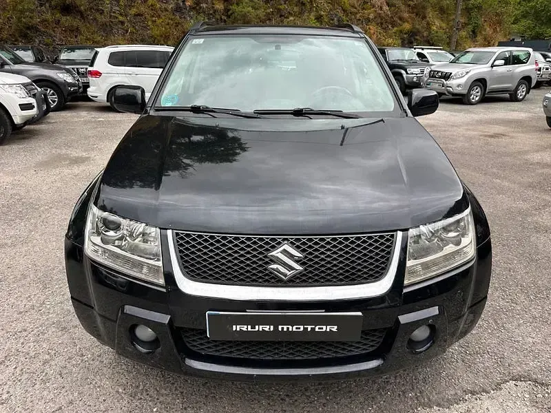 Usado Suzuki Grand Vitara 140 CV (102 kW) 2006 Negro SUV