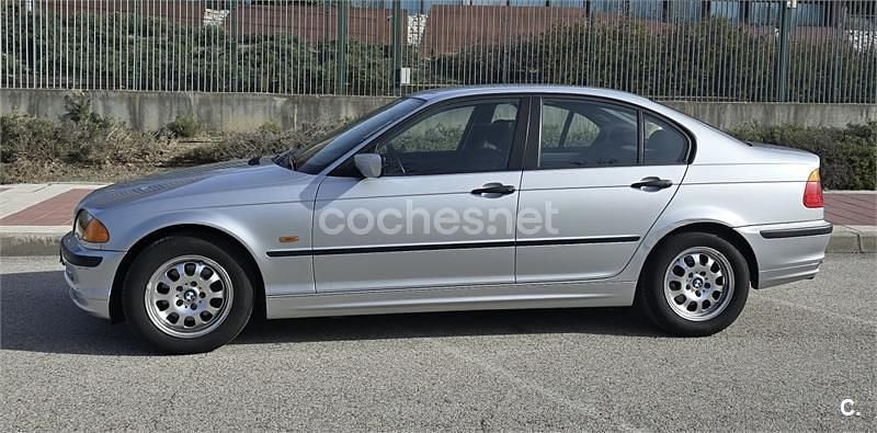 Usado BMW 318 118 CV (86 kW) 2000 Gris / plata Berlina