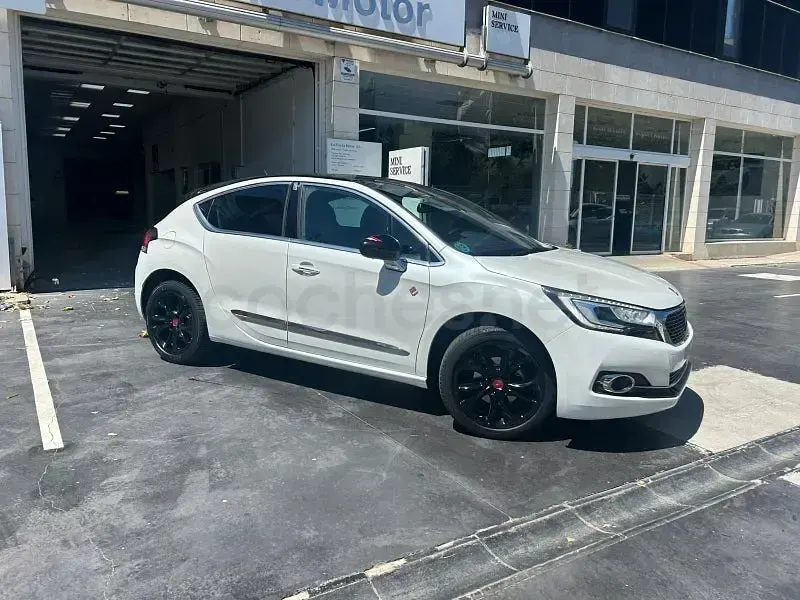 Usado DS Automobiles DS4 Performance 120 CV (88 kW) 2017 Blanco Berlina