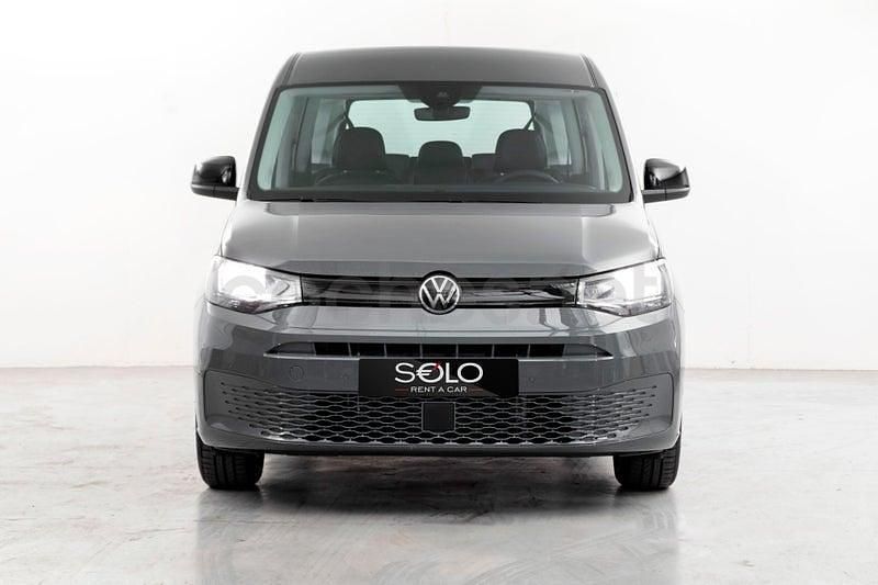 Usado VW Caddy Maxi 114 CV (83 kW) 2024 Gris / plata Monovolumen