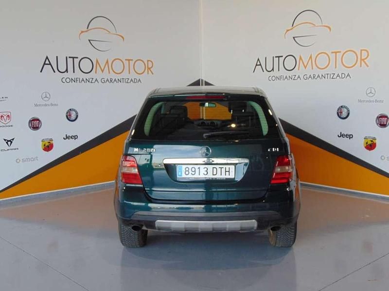 Usado Mercedes ML280 189 CV (139 kW) 2005 Verde SUV