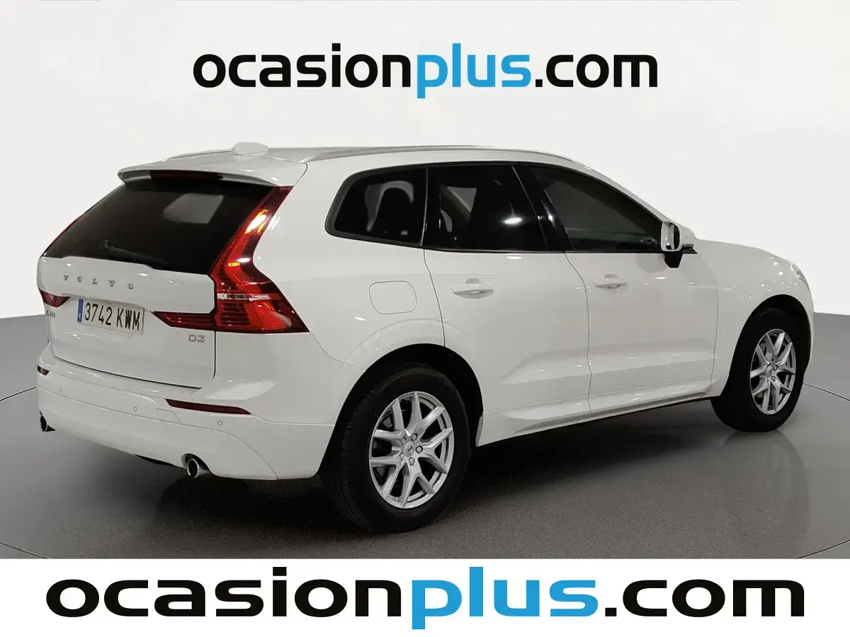 Usado Volvo XC60 Momentum 150 CV (110 kW) 2019 Blanco SUV