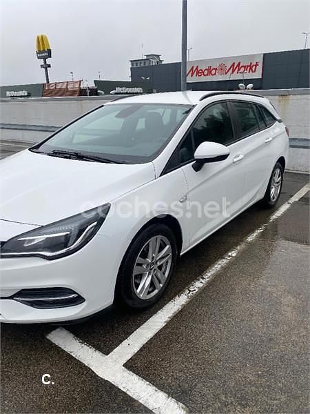 Usado Opel Astra Business Elegance 122 CV (89 kW) 2020 Blanco Berlina