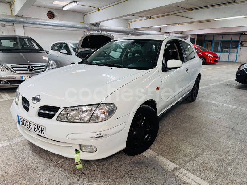 Blanco Usado 2002 Nissan Almera Berlina | 1500 € (Buen precio) - Imagen 1/4