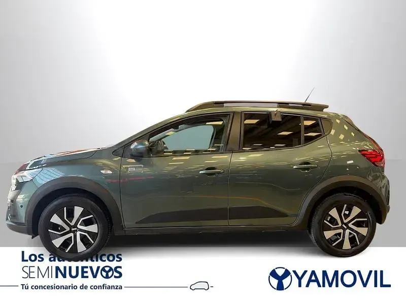 Usado Dacia Sandero Expression 101 CV (74 kW) 2025 Verde Berlina