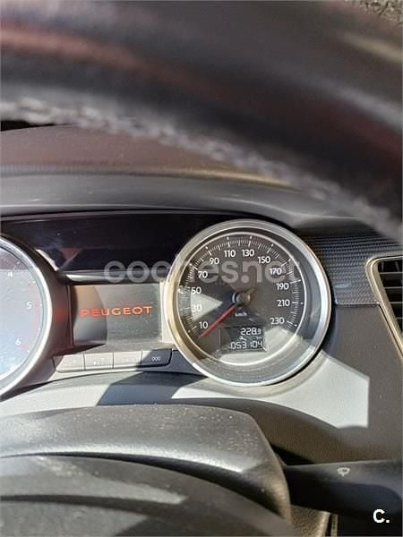 Usado Peugeot 508 Active 112 CV (82 kW) 2011 Beige Berlina