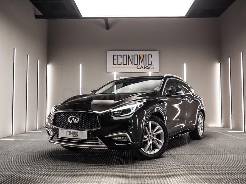 Usado Infiniti Q30 Premium 156 CV (114 kW) 2019 Negro Berlina