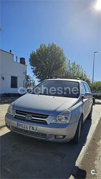 Usado Kia Carnival 185 CV (136 kW) 2007 Gris / plata Monovolumen