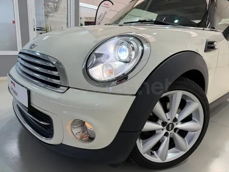 Usado Mini Cooper 122 CV (89 kW) 2014 Beige Utilitario