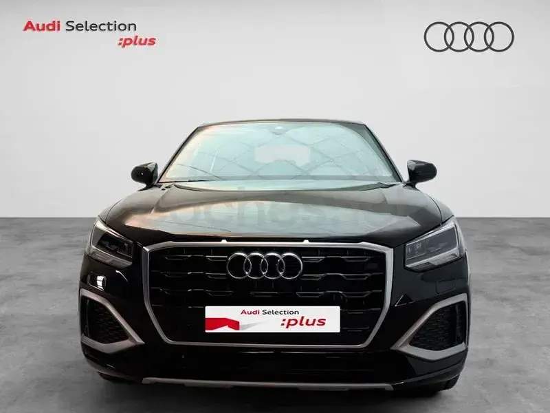 Usado Audi Q2 Advanced Plus 116 CV (85 kW) 2025 Negro SUV