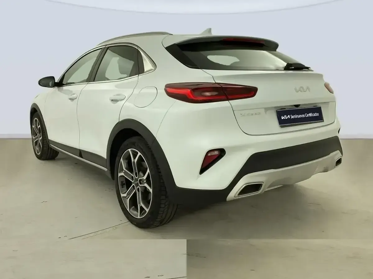 Usado Kia XCeed 120 CV (88 kW) 2022 Blanco SUV