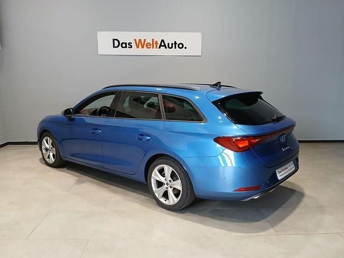 Azul Usado 2024 Seat Leon FR | 26.100 € (Precio justo) - Imagen 1/4