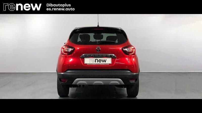 Usado Renault Captur Zen 130 CV (95 kW) 2019 Rojo SUV