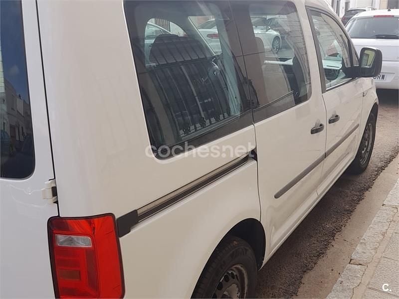 Usado VW Caddy 75 CV (55 kW) 2018 Blanco Monovolumen
