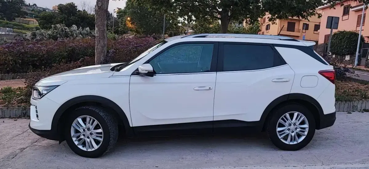 Usado SsangYong Korando 148 CV (108 kW) 2022 Blanco SUV