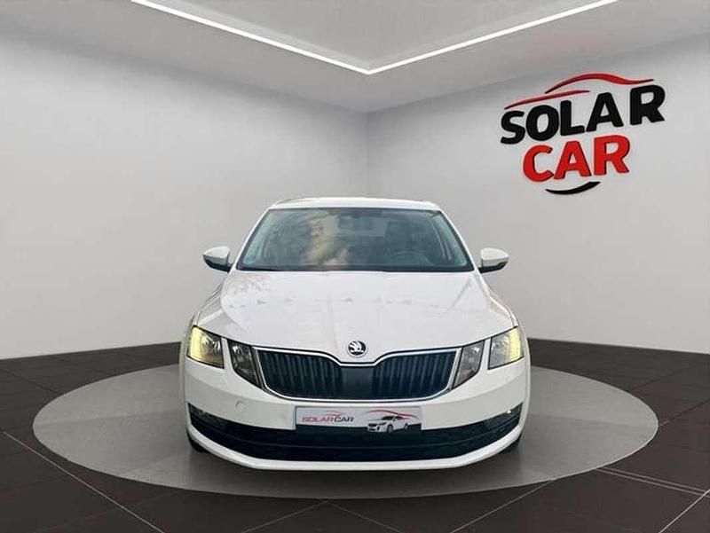 Usado Skoda Octavia Ambition 116 CV (85 kW) 2019 Blanco Utilitario