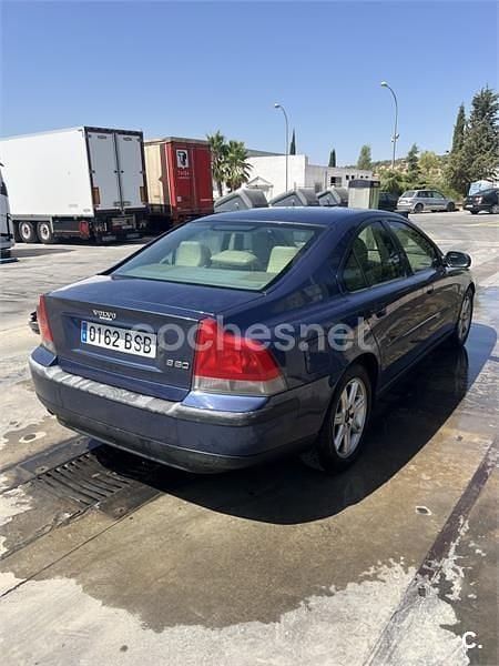 Usado Volvo S60 140 CV (102 kW) 2002 Azul Berlina