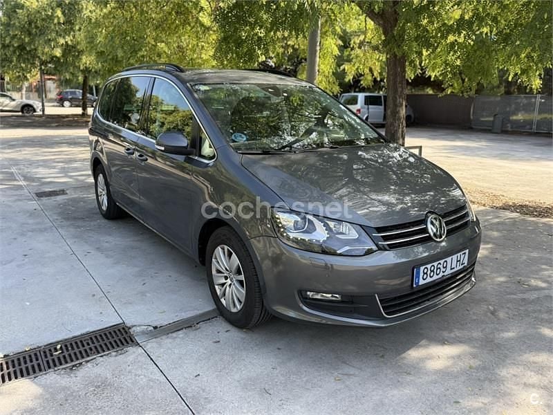 Gris / plata Usado 2020 VW Sharan Advance Monovolumen | 31.500 € (Precio justo) - Imagen 1/4
