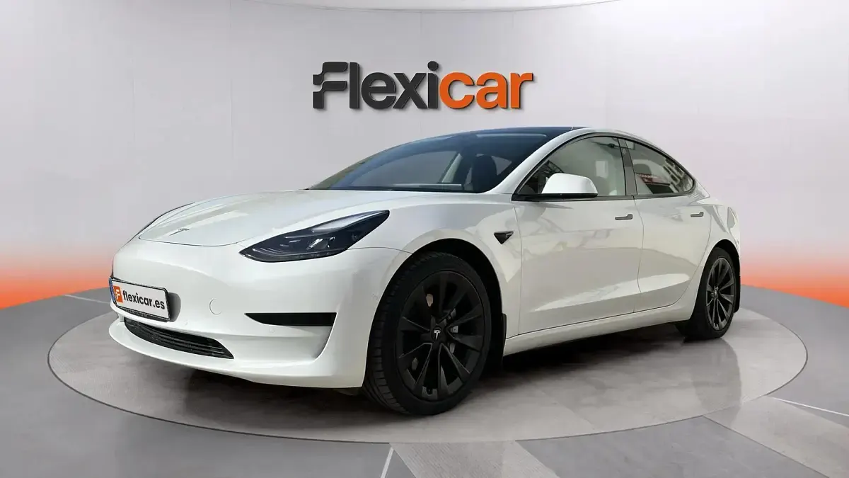 Usado Tesla Model 3 RWD 225 kW (306 CV) 2021 Blanco Berlina