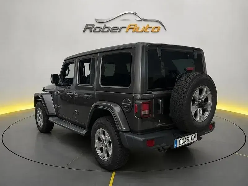 Usado Jeep Wrangler Unlimited Sport 200 CV (147 kW) 2020 Negro SUV