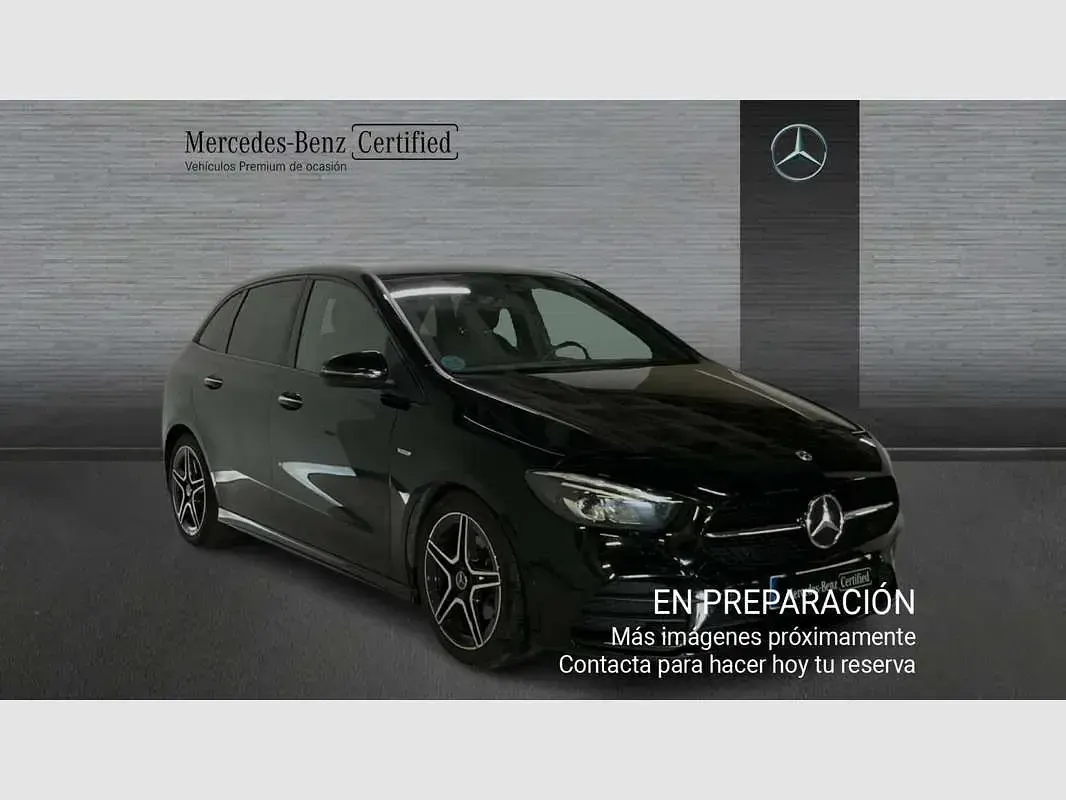 Usado Mercedes B220 190 CV (139 kW) 2022 Negro Utilitario