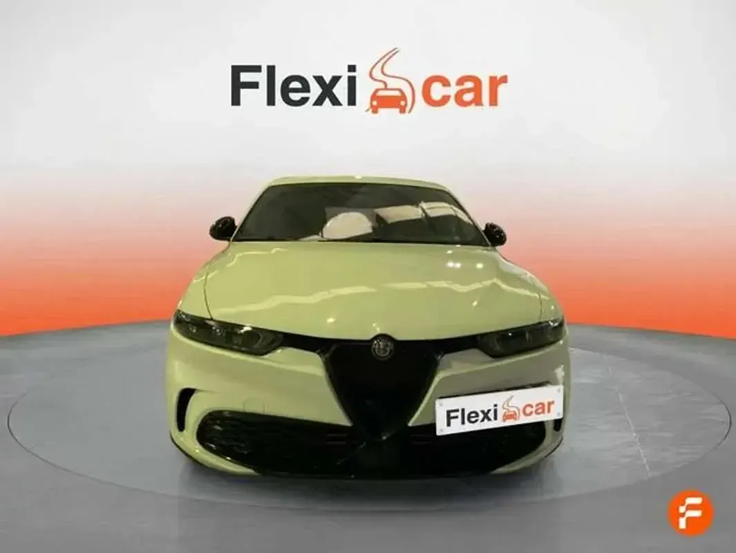 Usado Alfa Romeo Tonale Sprint 131 CV (96 kW) 2023 Blanco SUV