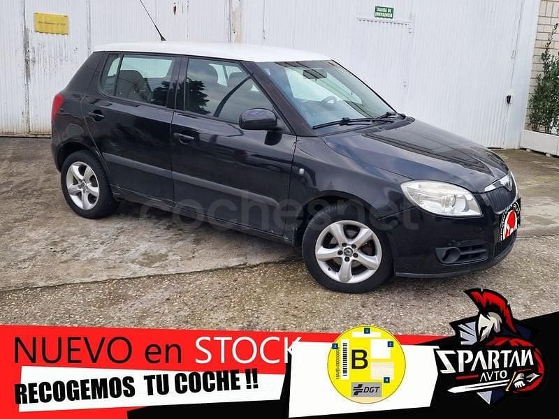 Usado Skoda Fabia Style 80 HP (58 kW) 2009 Preto Sedan