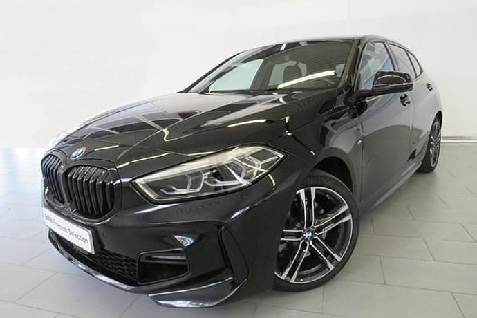 Negro Usado 2024 BMW 118 Shadowline Utilitario | 31.900 € (Caro) - Imagen 1/4
