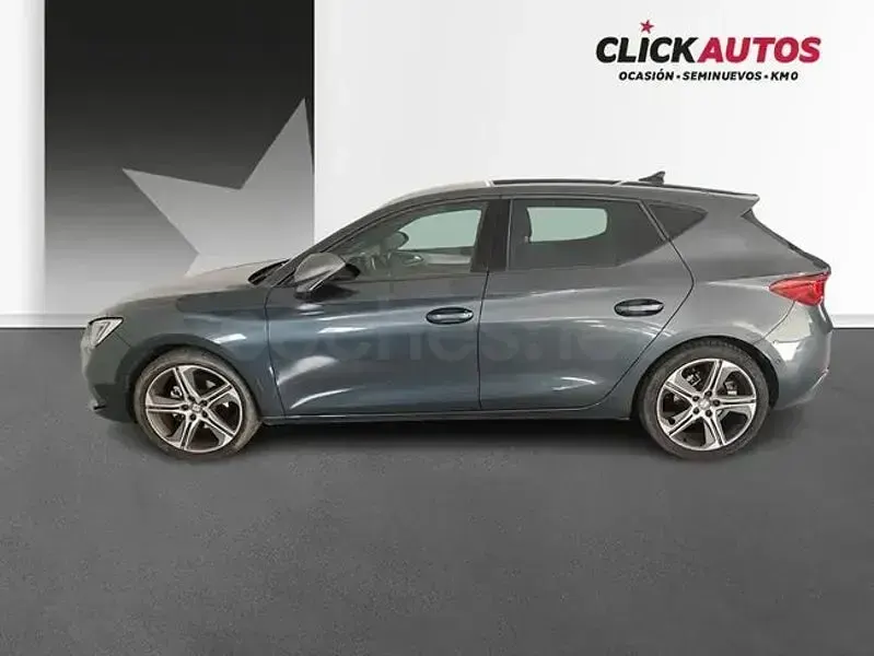 Usado Seat Leon FR 150 CV (110 kW) 2025 Gris / plata Berlina