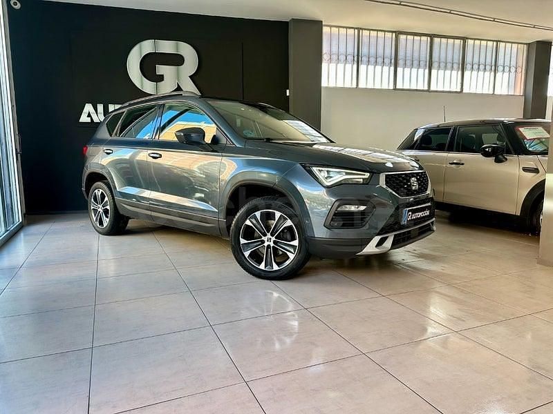 Usado Seat Ateca Style 150 CV (110 kW) 2021 Gris / plata SUV