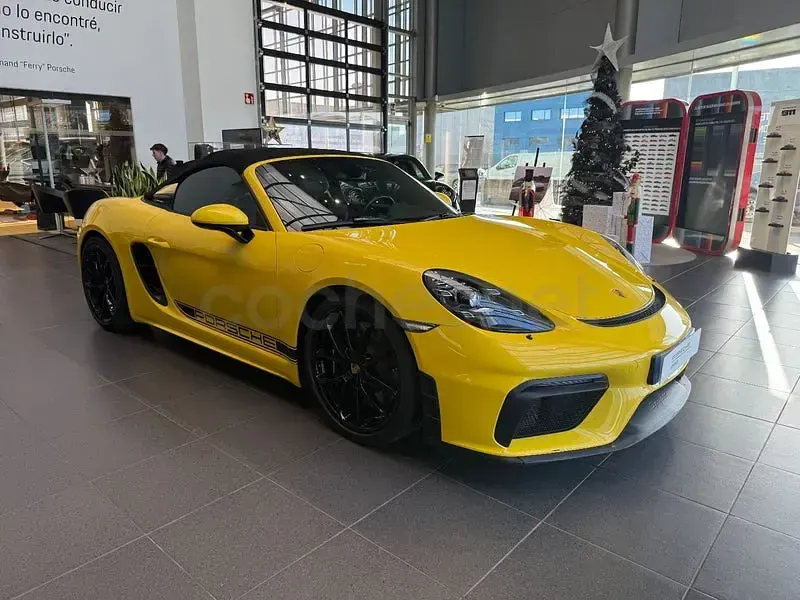 Usado Porsche 718 Spyder 420 CV (308 kW) 2022 Amarillo Descapotable