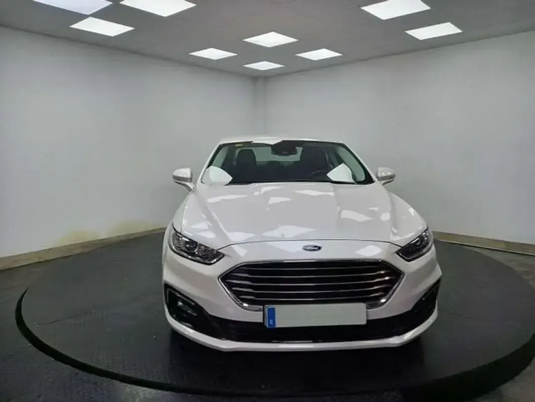 Usado Ford Mondeo Trend 188 CV (138 kW) 2020 Blanco Berlina