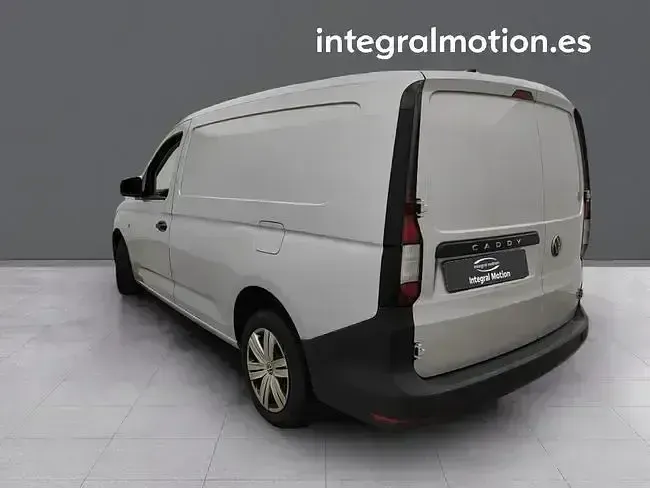 Usado VW Caddy Maxi 102 CV (75 kW) 2023 Gris Monovolumen